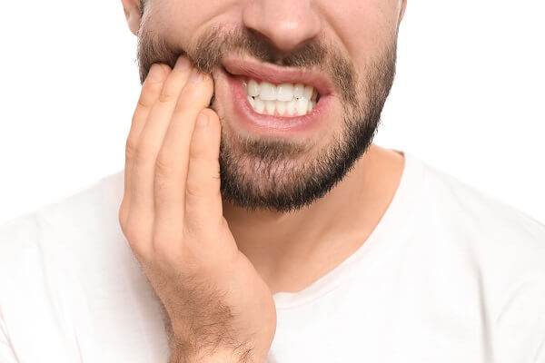 חריקות שיניים חריקות שיניים