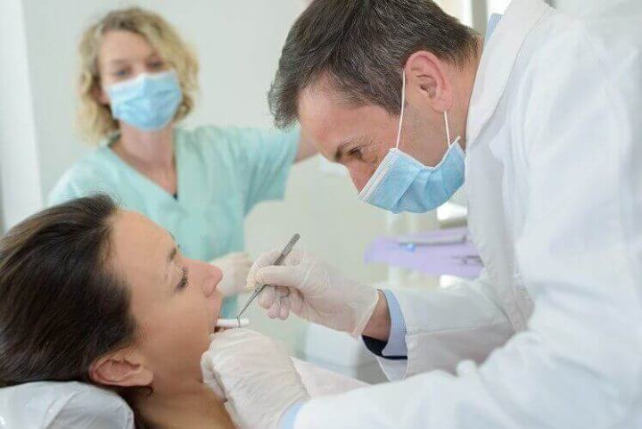 האם שן שעברה טיפול שורש חייבת כתר?